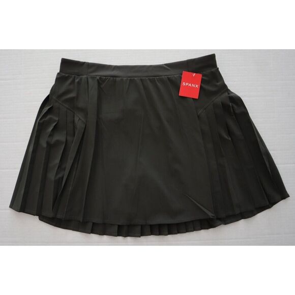 SPANX 50273R Womens Sz XL Green Built-In Figure-Shaping Shorts Pleated Skort - Picture 1 of 6
